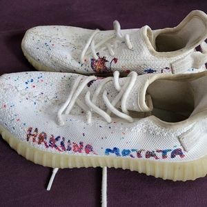 Sz 8 womens hakuna matata shoes